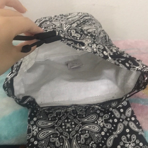 Pink backpack - Picture 3 of 3